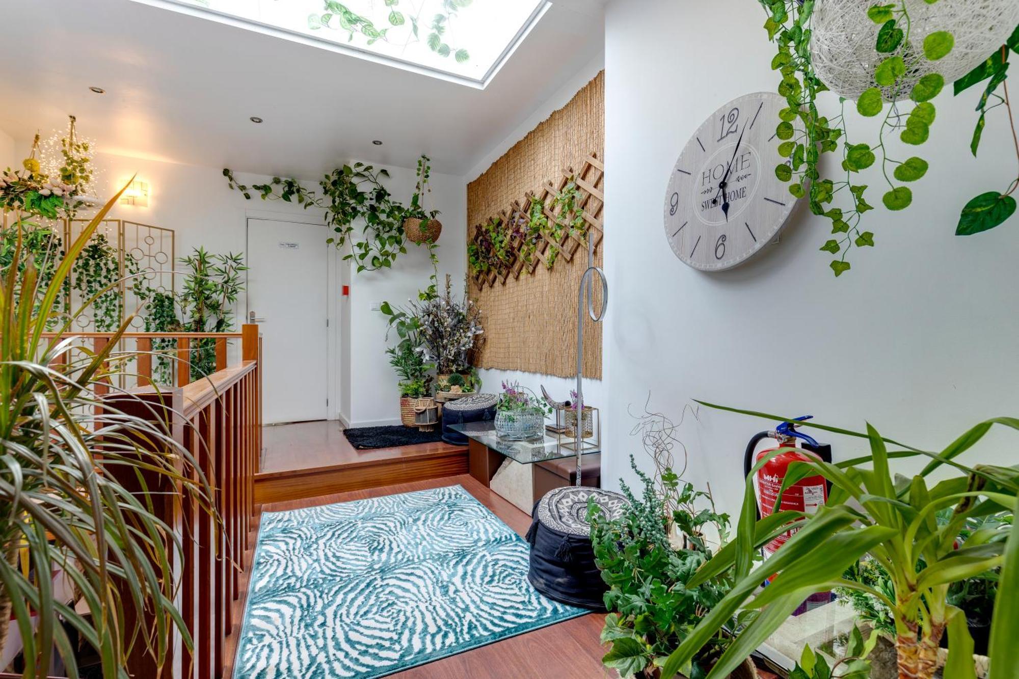 Garden In Town Hostal *